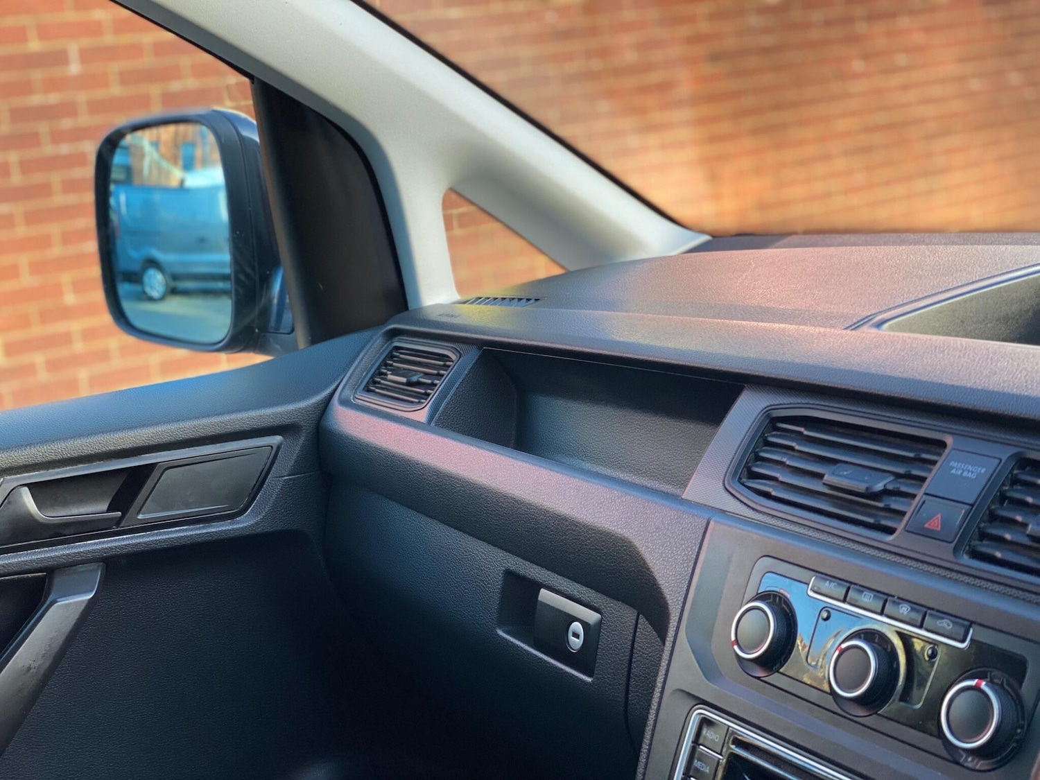 Used Volkswagen Caddy 2016 for sale - 76994572: Photo 43