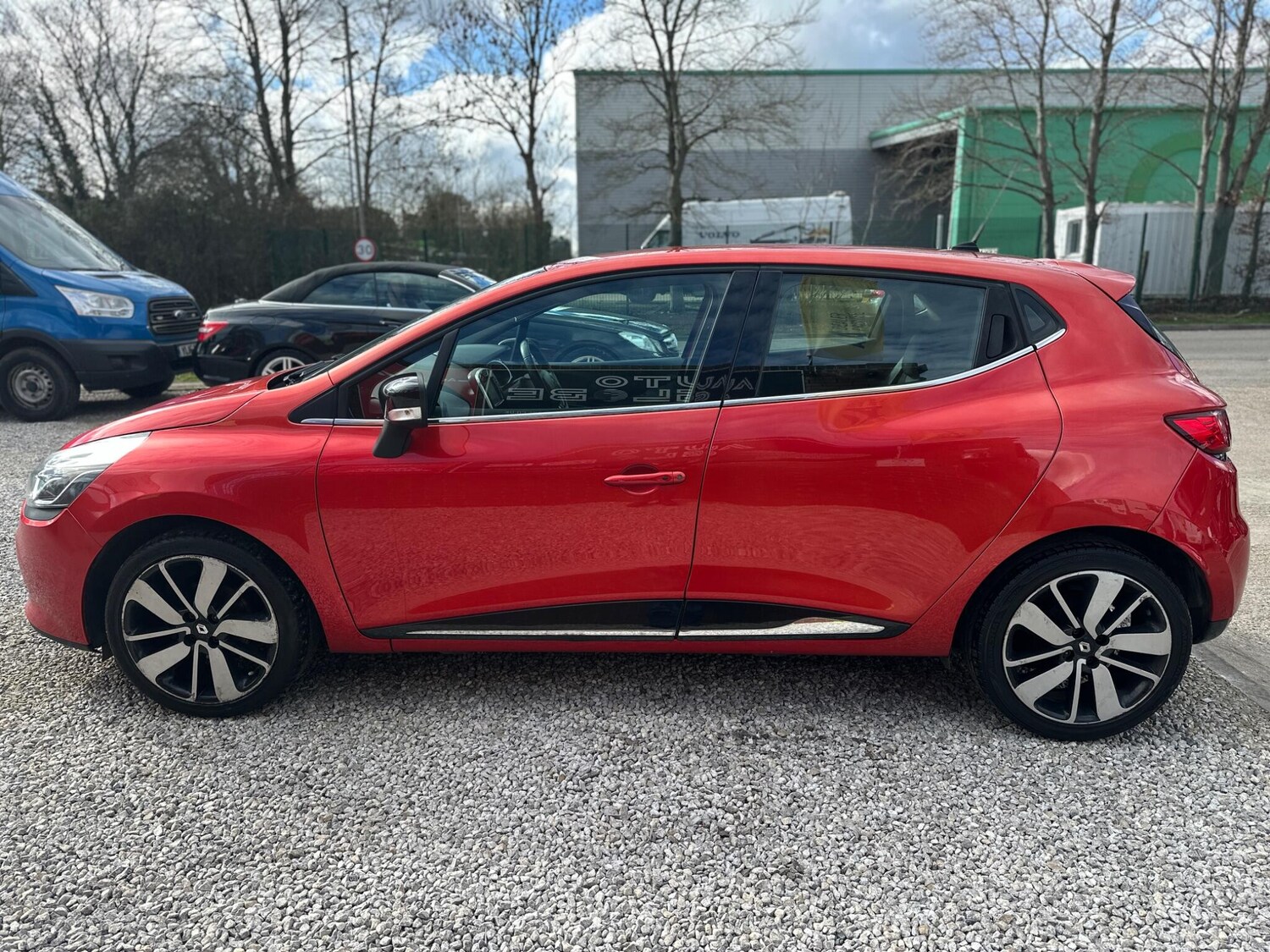 Used Renault Clio 2015 for sale - 77839903: Photo 13