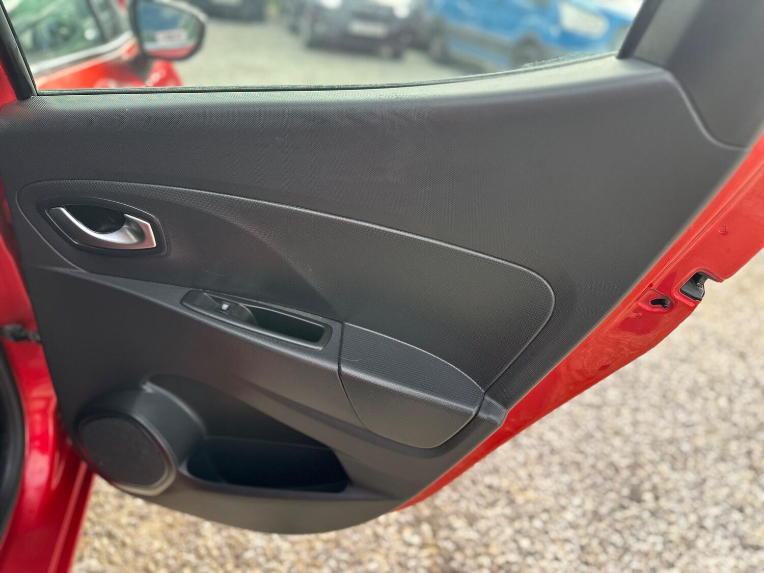 Used Renault Clio 2015 for sale - 77839903: Photo 14