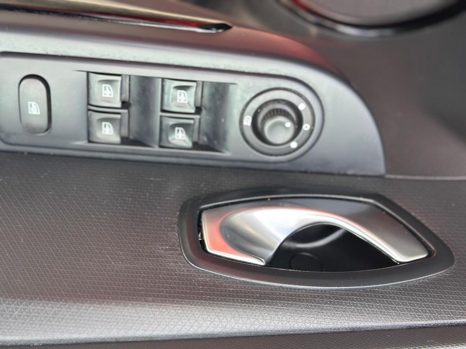 Used Renault Clio 2015 for sale - 77839903: Photo 17