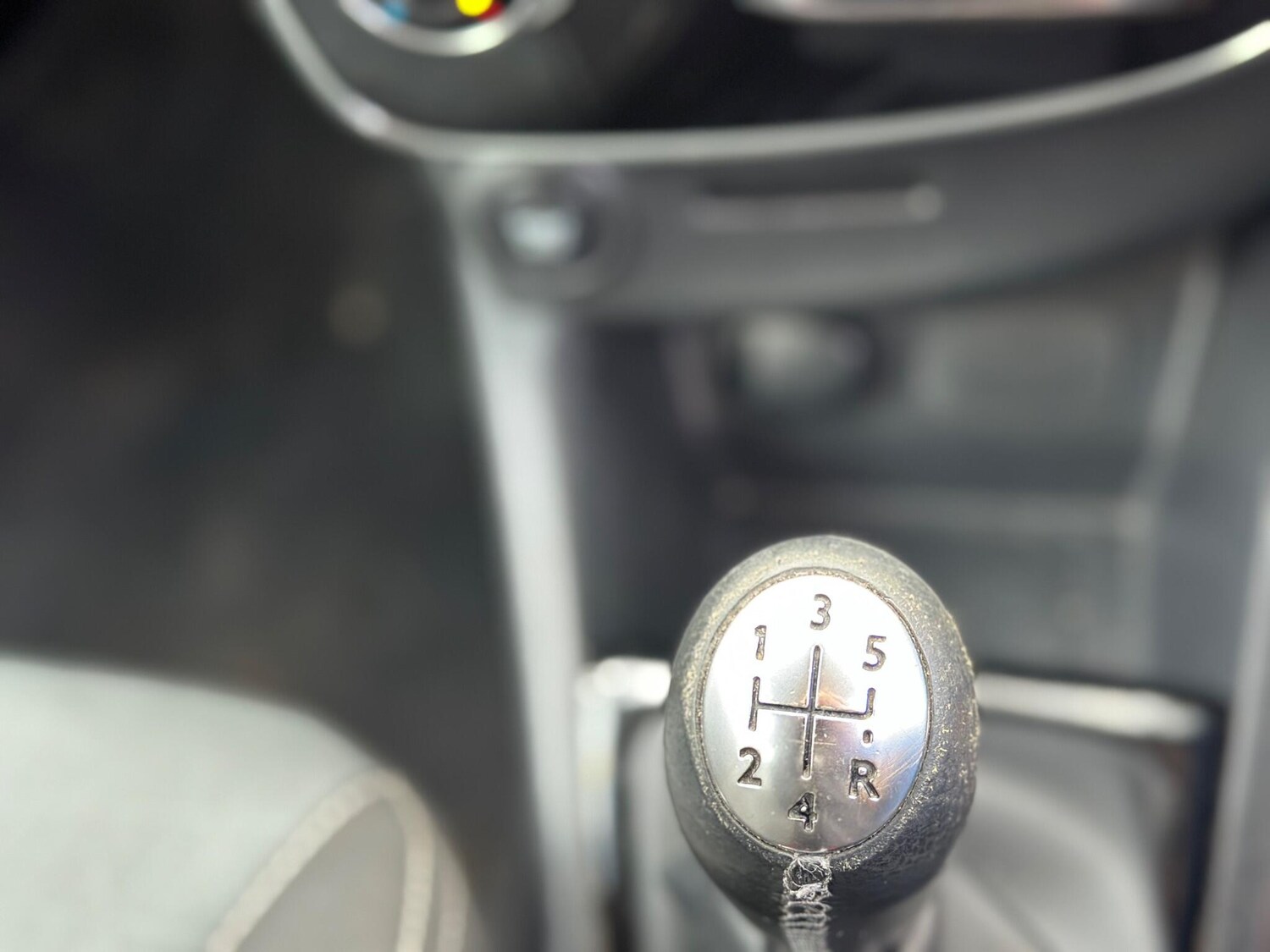 Used Renault Clio 2015 for sale - 77839903: Photo 34