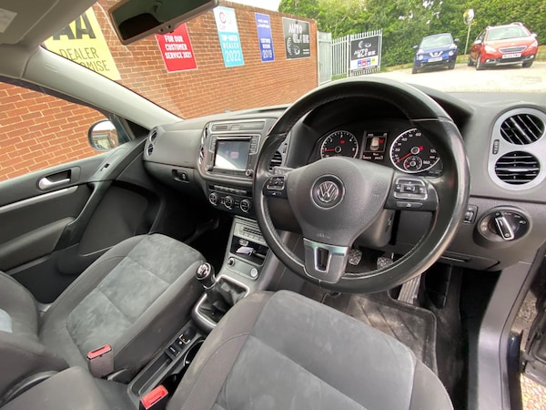 Used Volkswagen Tiguan 2015 for sale - 75564381: Photo 9