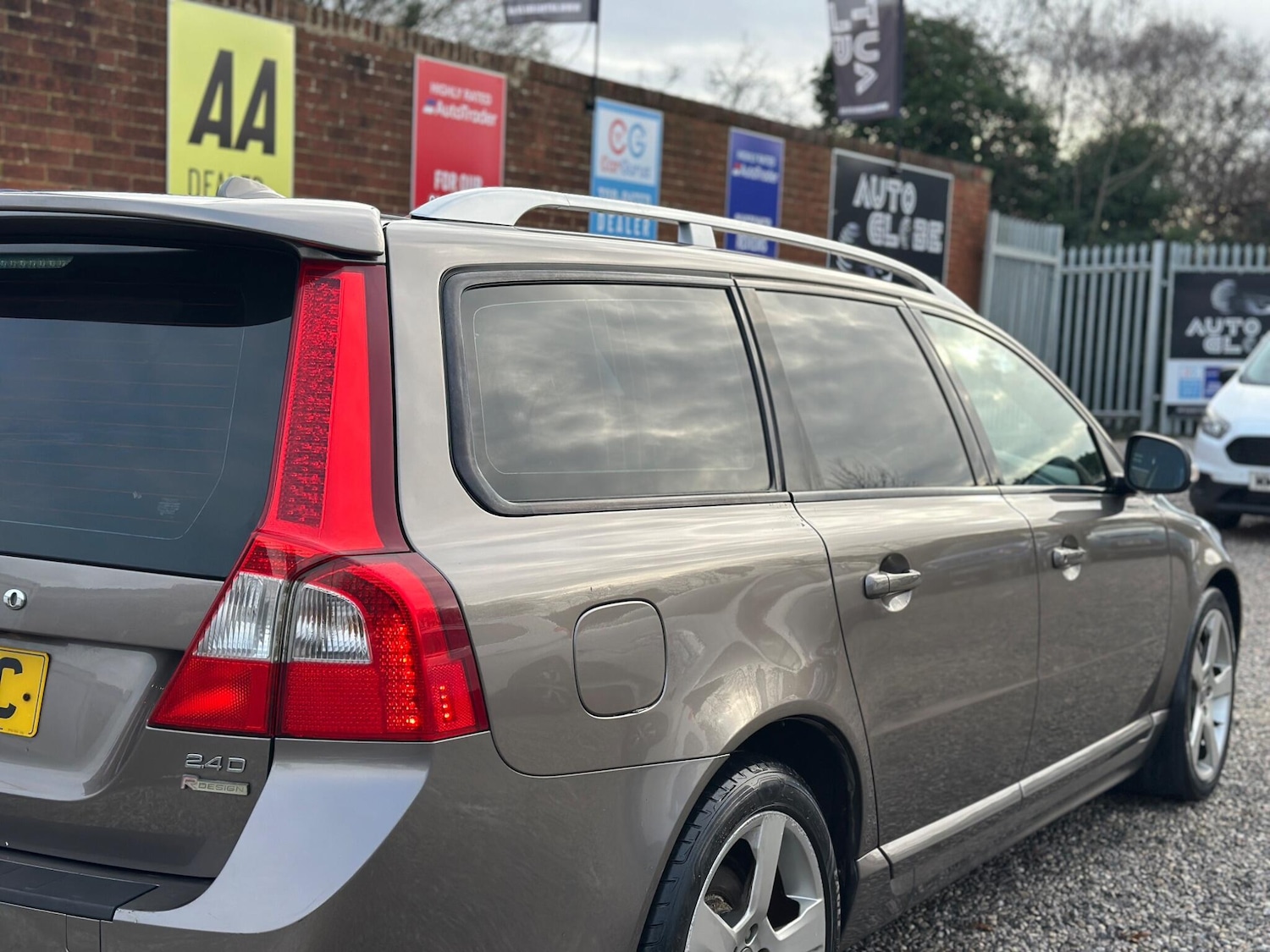 Used Volvo V70 2009 for sale - 77119859: Photo 21