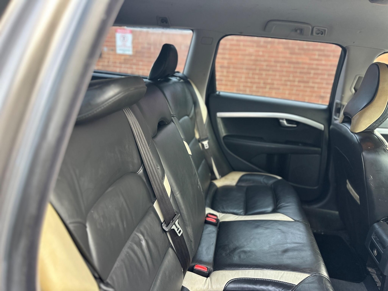 Used Volvo V70 2009 for sale - 77119859: Photo 25