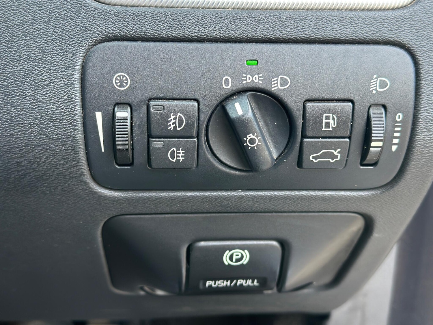 Used Volvo V70 2009 for sale - 77119859: Photo 49