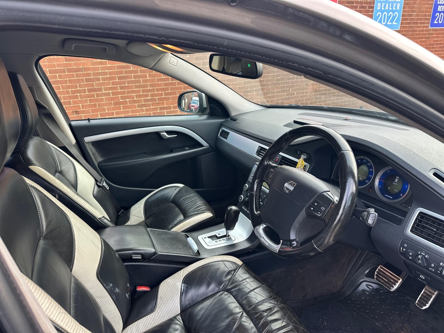 Used Volvo V70 2009 for sale - 77119859: Photo 6