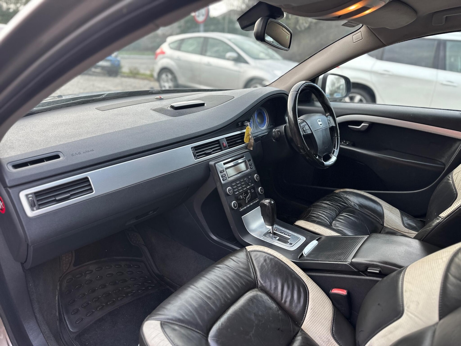 Used Volvo V70 2009 for sale - 77119859: Photo 9