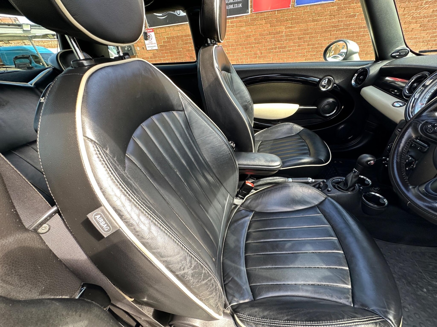 Used MINI Hatch 2011 for sale - 78034770: Photo 25