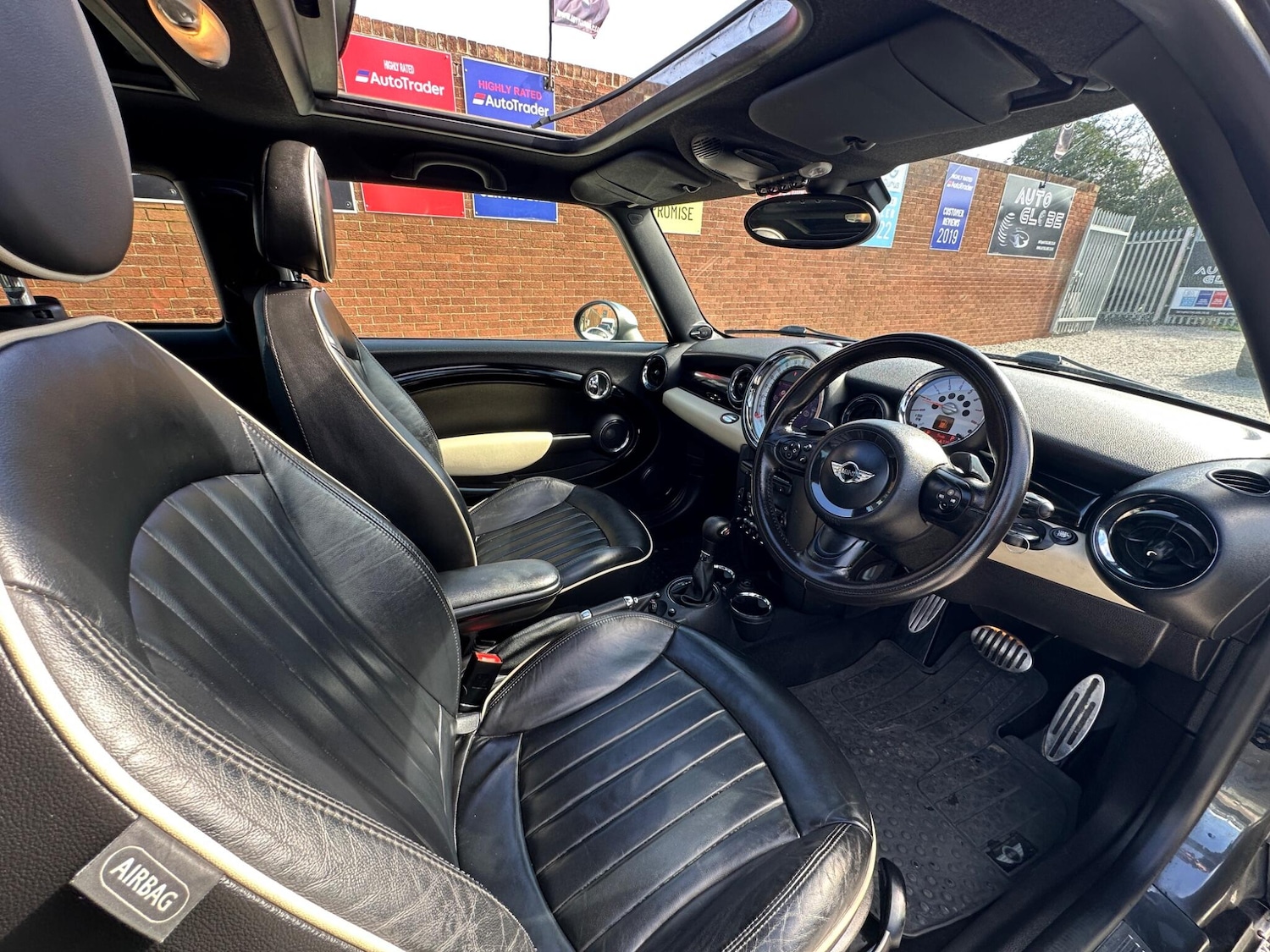 Used MINI Hatch 2011 for sale - 78034770: Photo 6