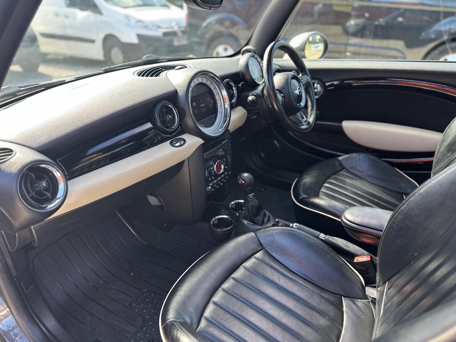 Used MINI Hatch 2011 for sale - 78034770: Photo 8