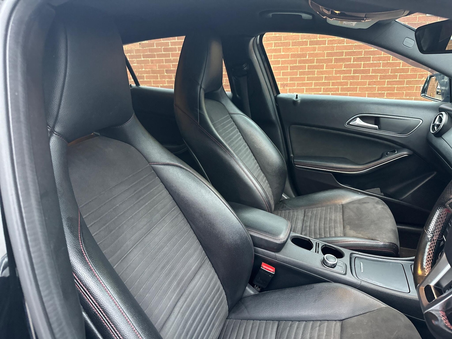 Used Mercedes-Benz GLA 2015 for sale - 77993183: Photo 31