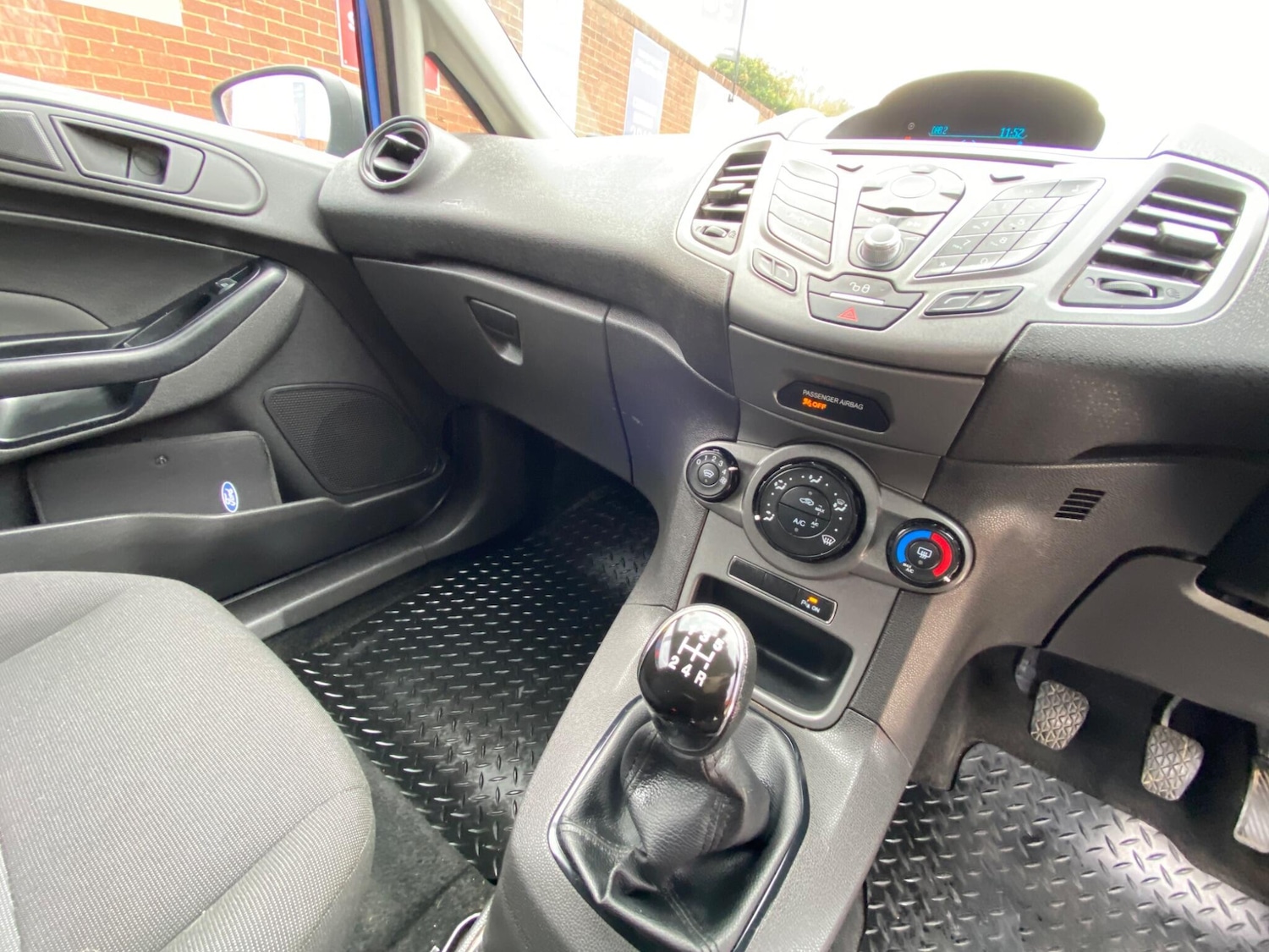 Used Ford Fiesta 2017 for sale - 76991283: Photo 21