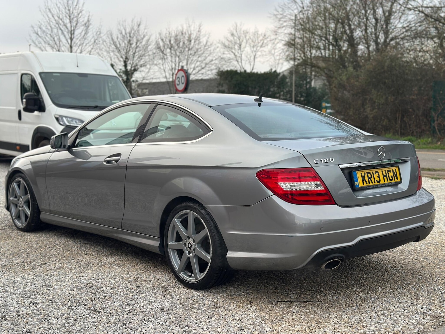 Used Mercedes-Benz C Class 2013 for sale - 77808153: Photo 4