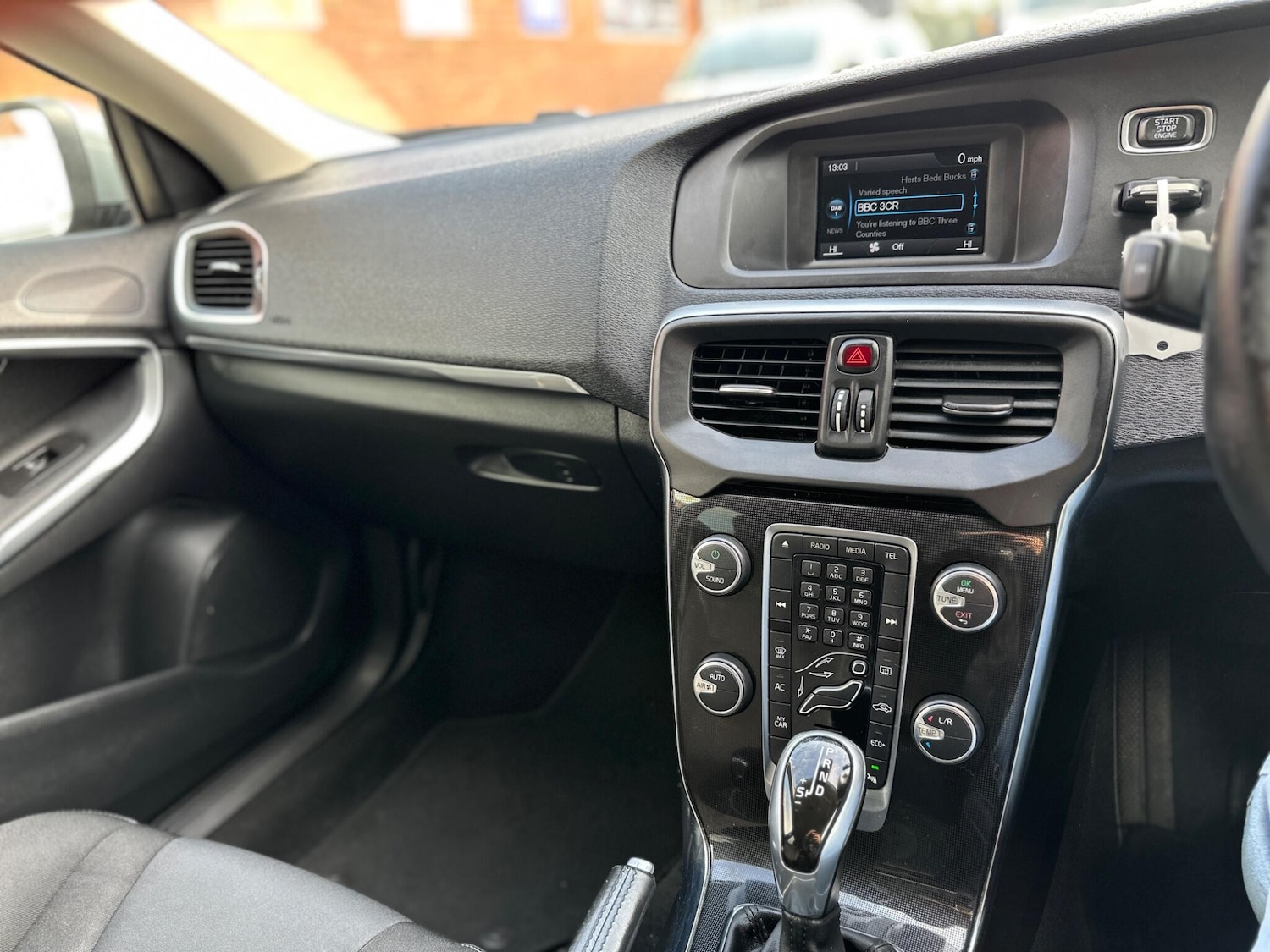 Used Volvo V40 for sale - 77753691: Photo 13