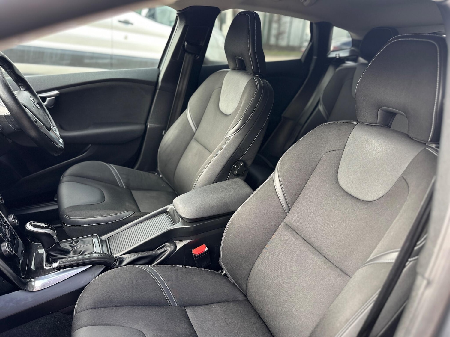 Used Volvo V40 for sale - 77753691: Photo 38