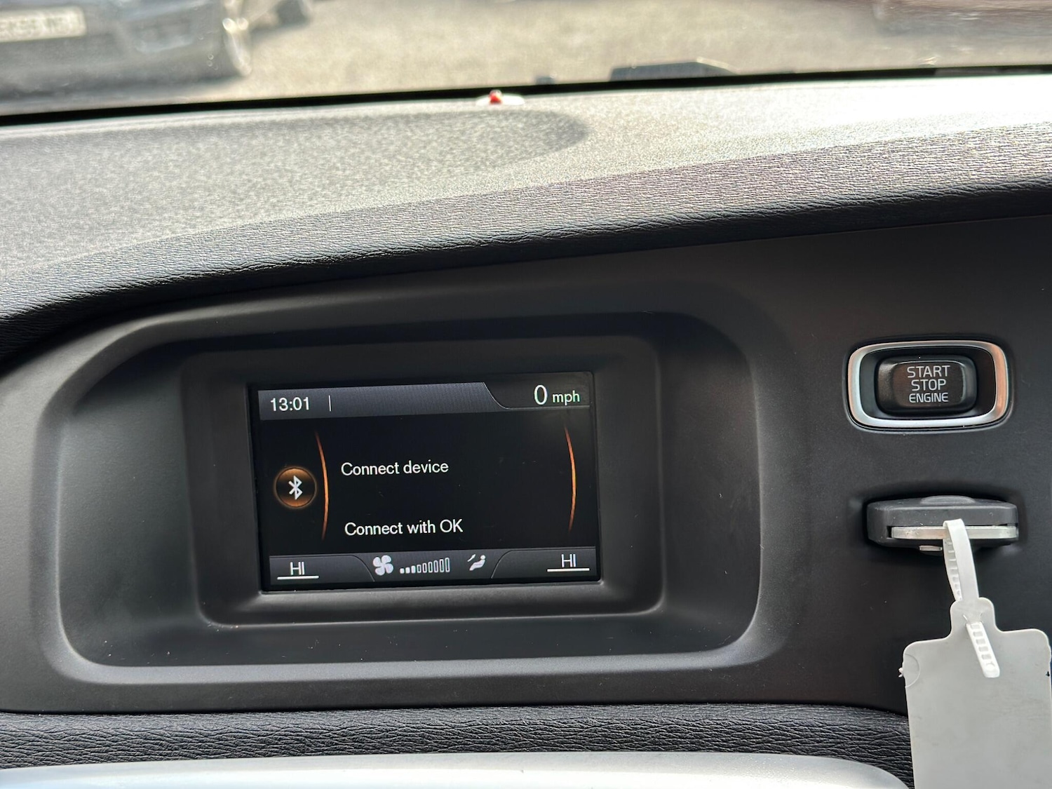 Used Volvo V40 for sale - 77753691: Photo 44