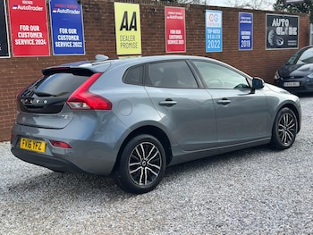 Used Volvo V40 2016 for sale - 77753691: Photo