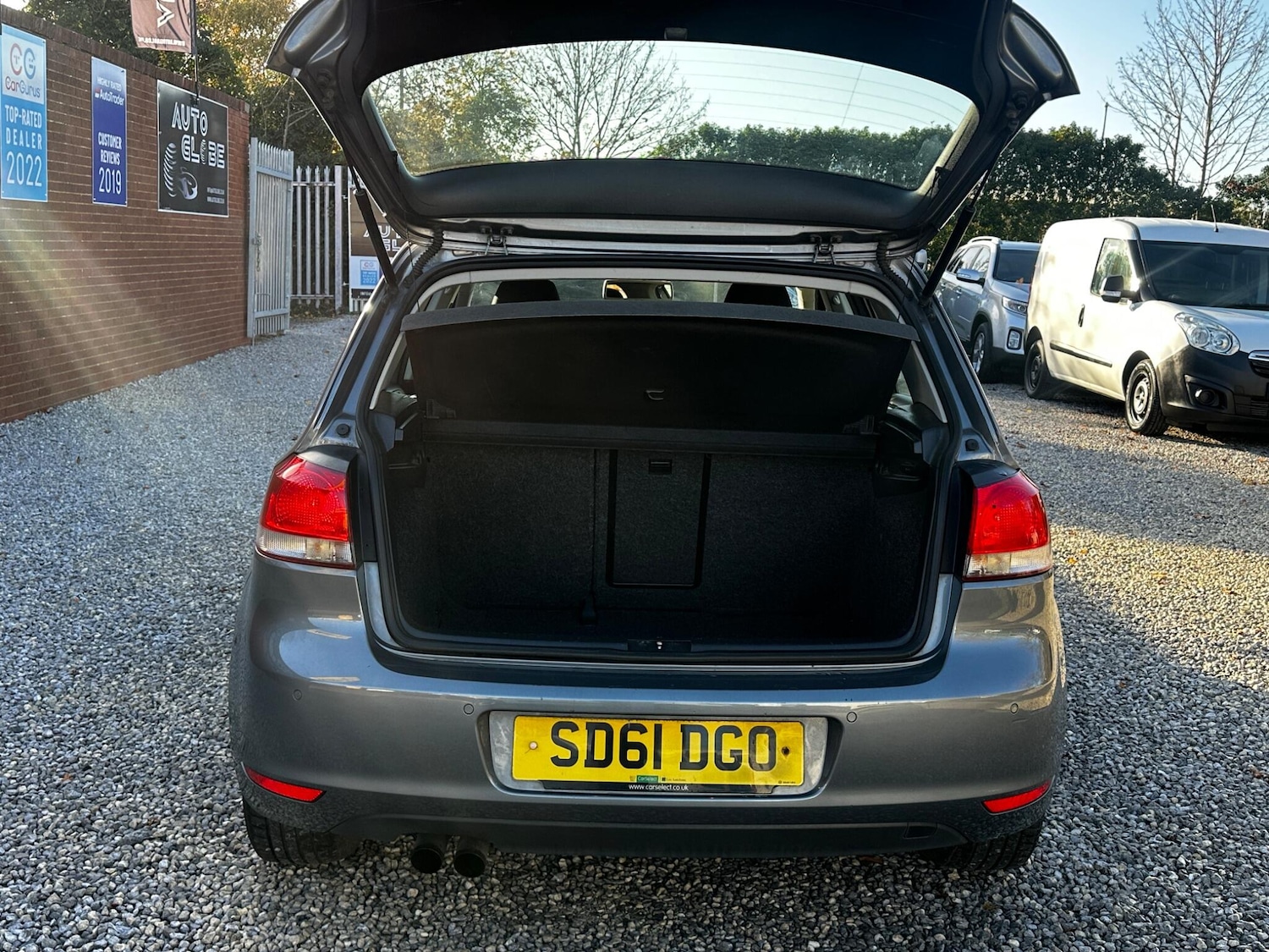 Used Volkswagen Golf 2011 for sale - 76432339: Photo 16