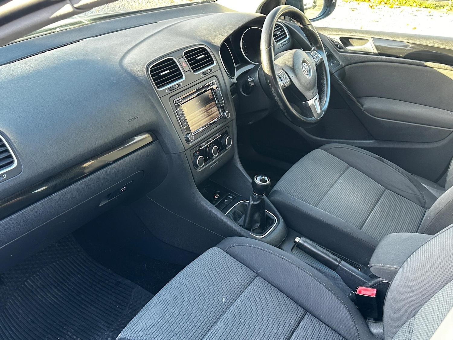 Used Volkswagen Golf 2011 for sale - 76432339: Photo 19