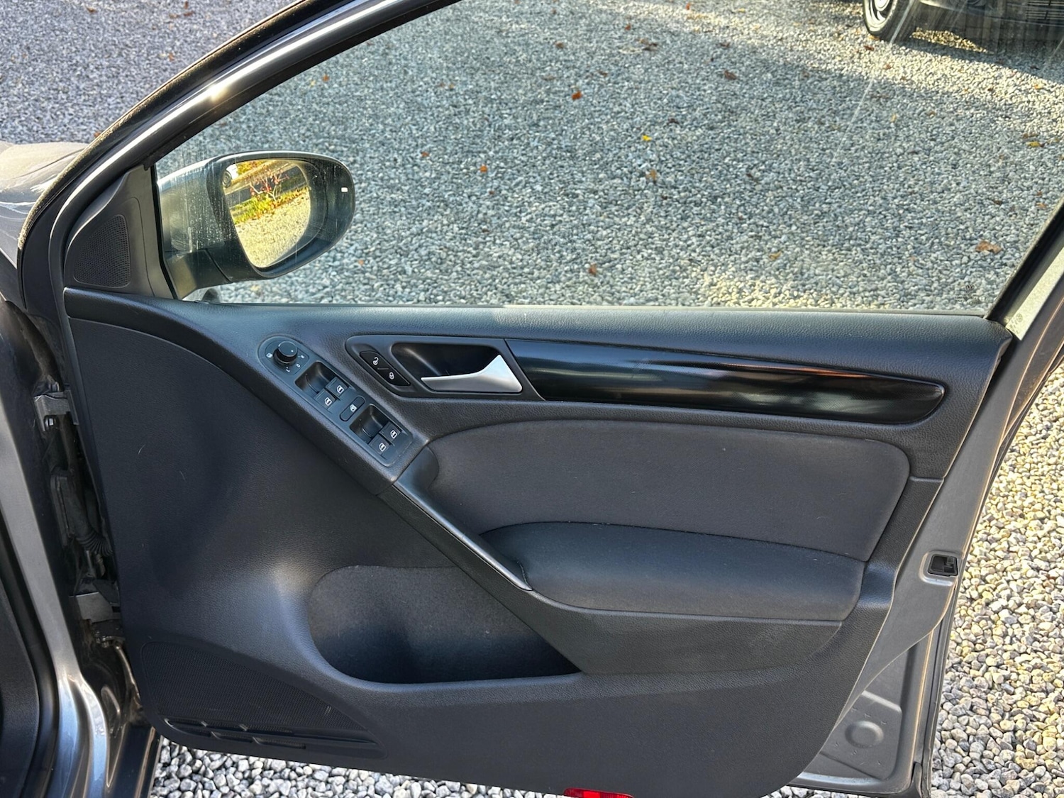 Used Volkswagen Golf 2011 for sale - 76432339: Photo 31