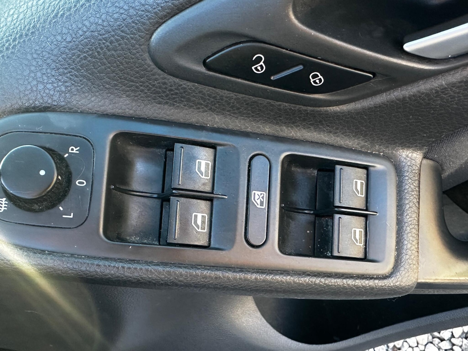 Used Volkswagen Golf 2011 for sale - 76432339: Photo 45