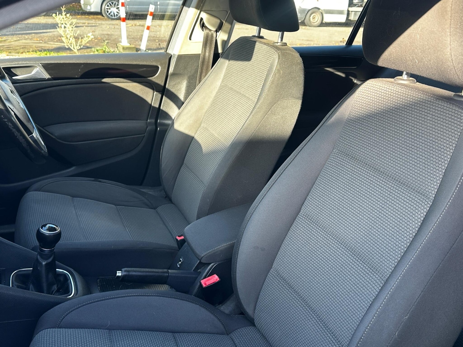 Used Volkswagen Golf 2011 for sale - 76432339: Photo 9