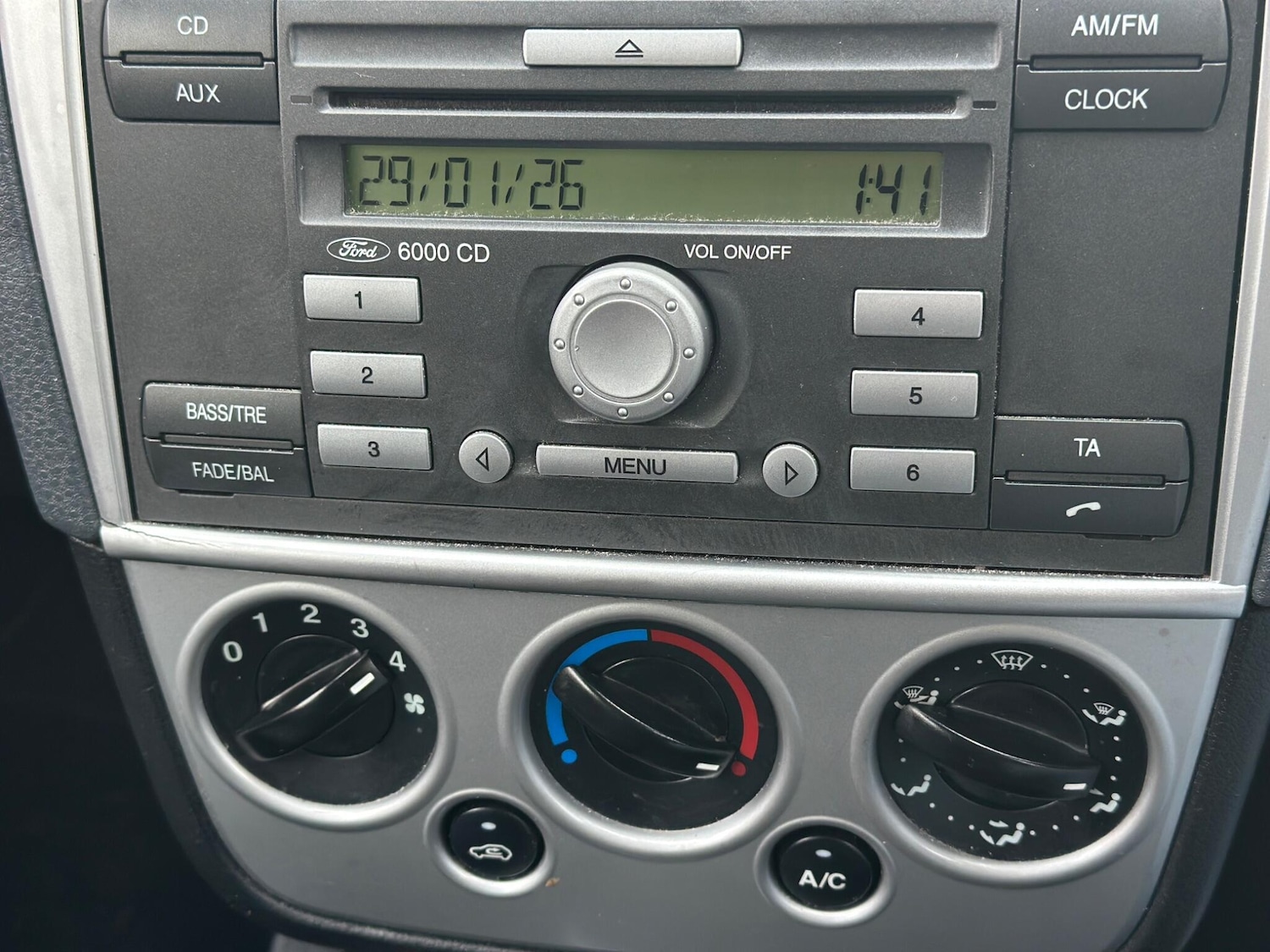 Used Ford Fiesta 2008 for sale - 77358909: Photo 45