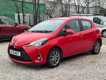 Used Toyota Yaris 2018 for sale - 77585591: Photo