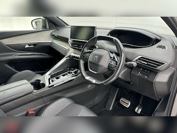 Used Peugeot 5008 2023 for sale - 79408162: Photo