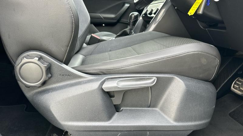 Used Volkswagen T-Roc 2021 for sale - 76534476: Photo 56