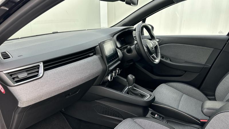 Used Renault Clio 2024 for sale - 76104722: Photo 11