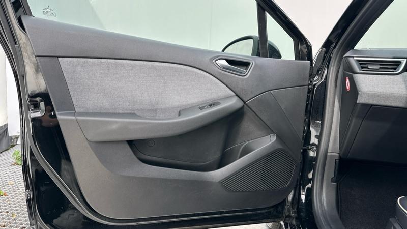 Used Renault Clio 2024 for sale - 76104722: Photo 67