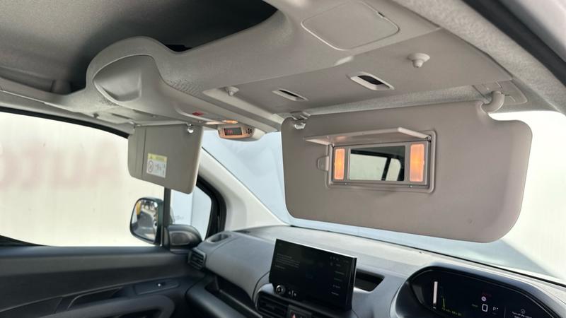 Used Peugeot e-Rifter 2025 for sale - 77225845: Photo 56