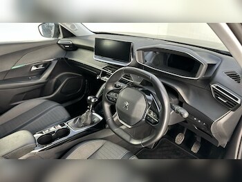 Used Peugeot 2008 2022 for sale - 77286357: Photo