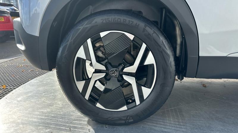 Used Peugeot 2008 2023 for sale - 75912665: Photo 19