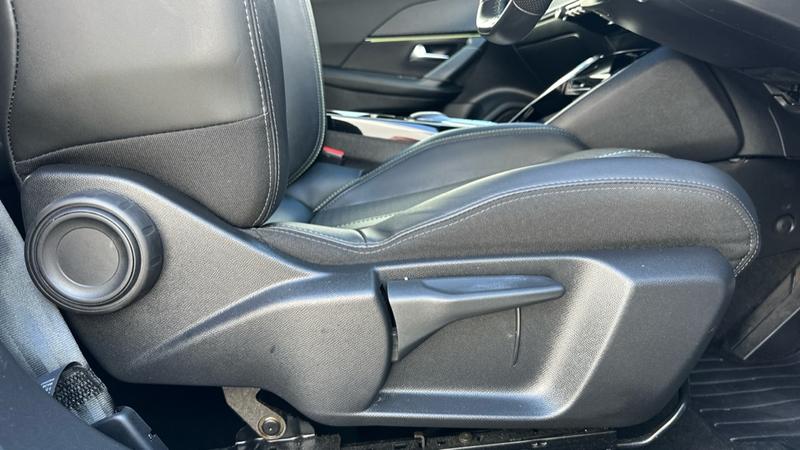 Used Peugeot 2008 2023 for sale - 75912665: Photo 60