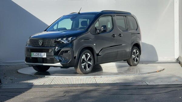 Used Peugeot e-Rifter 2025 for sale - 76017135: Photo 10