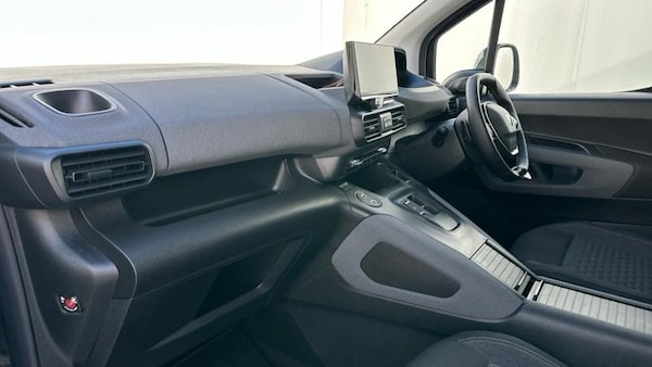 Used Peugeot e-Rifter 2025 for sale - 76017135: Photo 11