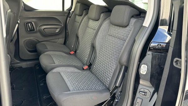 Used Peugeot e-Rifter 2025 for sale - 76017135: Photo 14