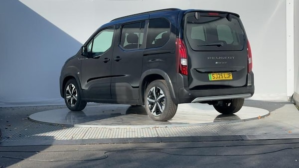 Used Peugeot e-Rifter 2025 for sale - 76017135: Photo 8