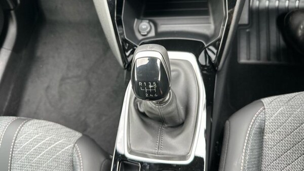 Used Peugeot 2008 2025 for sale - 76190524: Photo 28