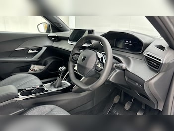 Used Peugeot 2008 2025 for sale - 76190524: Photo 2