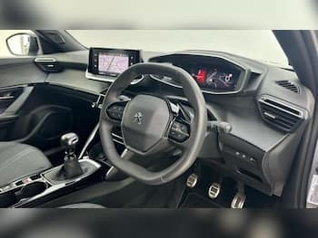 Used Peugeot 2008 2023 for sale - 79816721: Photo