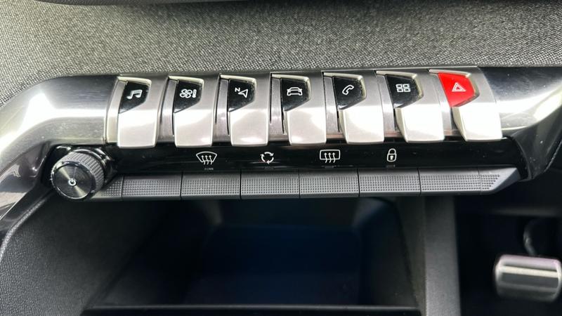 Used Peugeot 3008 2023 for sale - 76355522: Photo 47