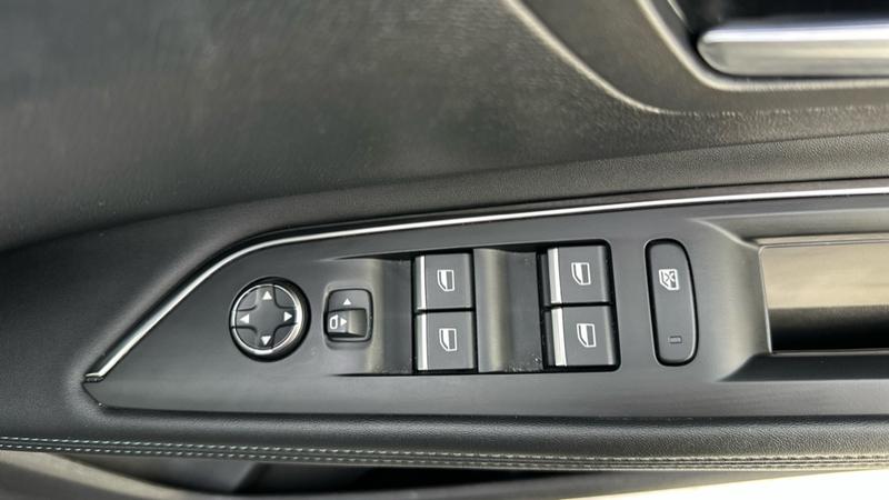 Used Peugeot 3008 2023 for sale - 76355522: Photo 63