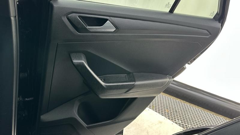 Used Volkswagen T-Roc 2021 for sale - 76162077: Photo 62