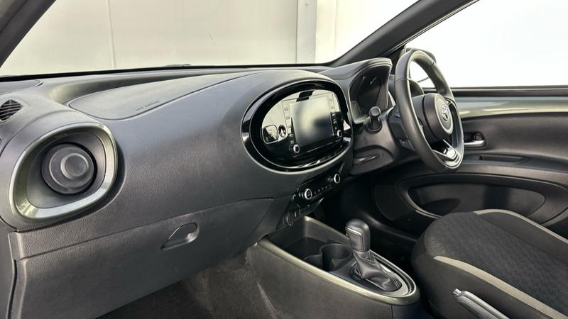 Used Toyota Aygo X 2022 for sale - 76904600: Photo 11