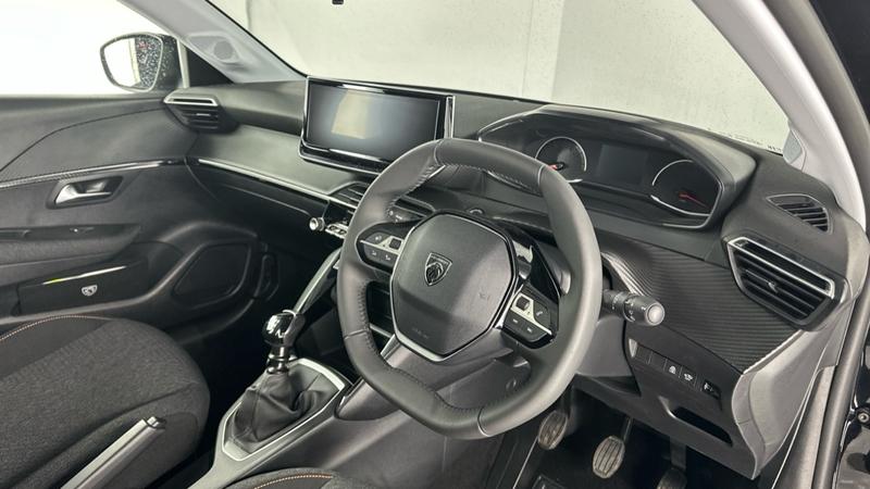 Used Peugeot 208 2025 for sale - 76895609: Photo 2