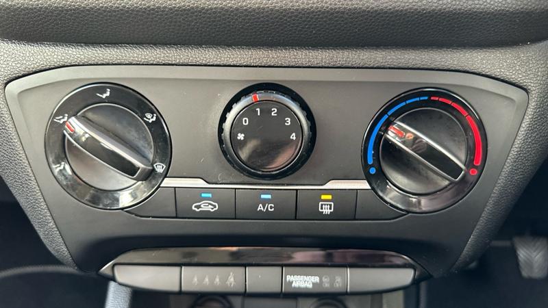 Used Hyundai i20 2018 for sale - 76722963: Photo 46