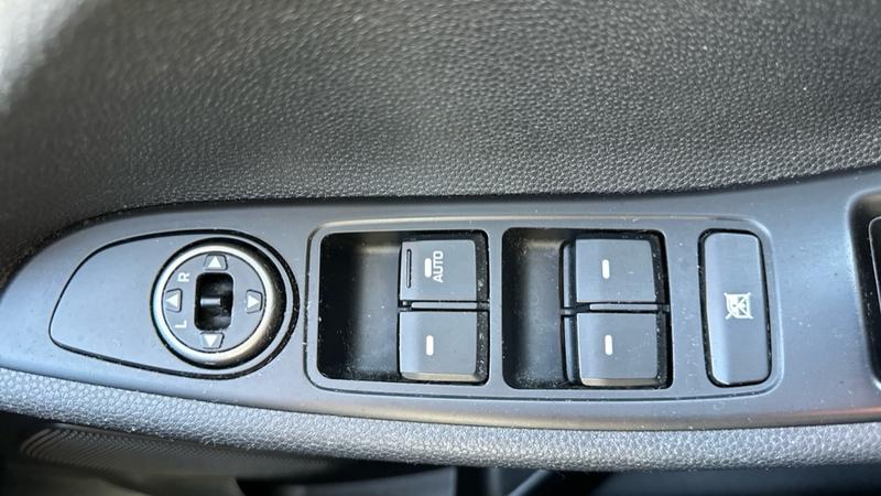 Used Hyundai i20 2018 for sale - 76722963: Photo 54